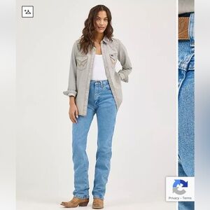 NWT Wrangler Women's Cowboy Cut Slim Jeans Size 7 X 34
